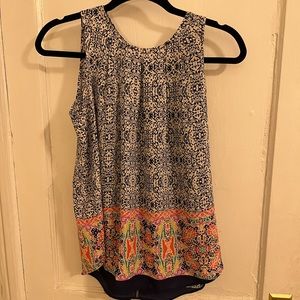 DR2 women’s tank top, flowy polyester blouse, size S. Navy blue with pattern